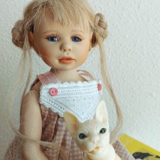 Девочки и кошка. Фото с домашним питомцем