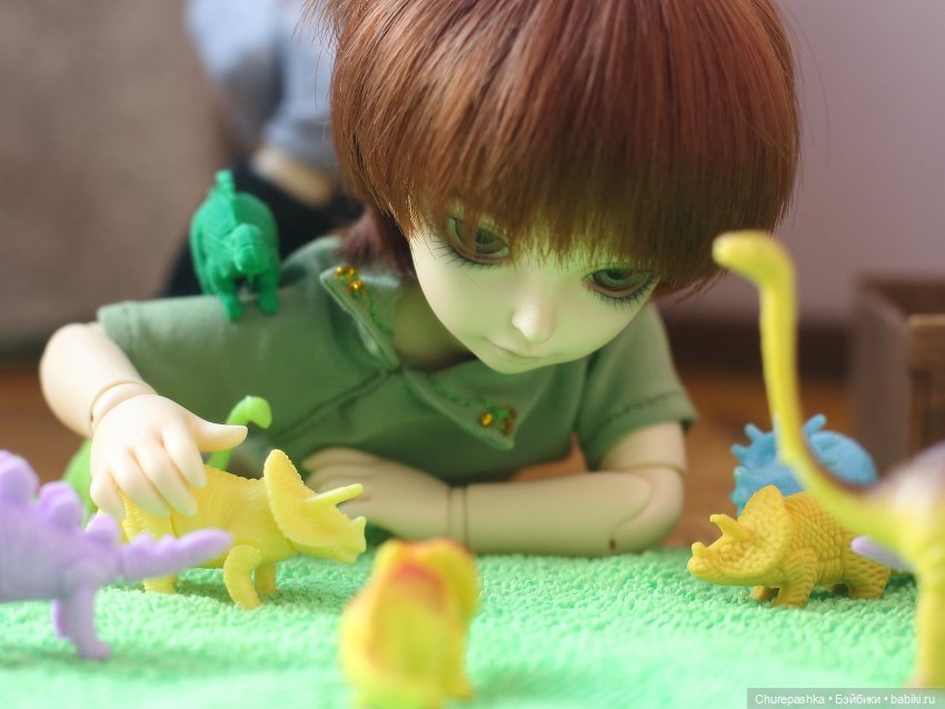 Кушай, динозаврик