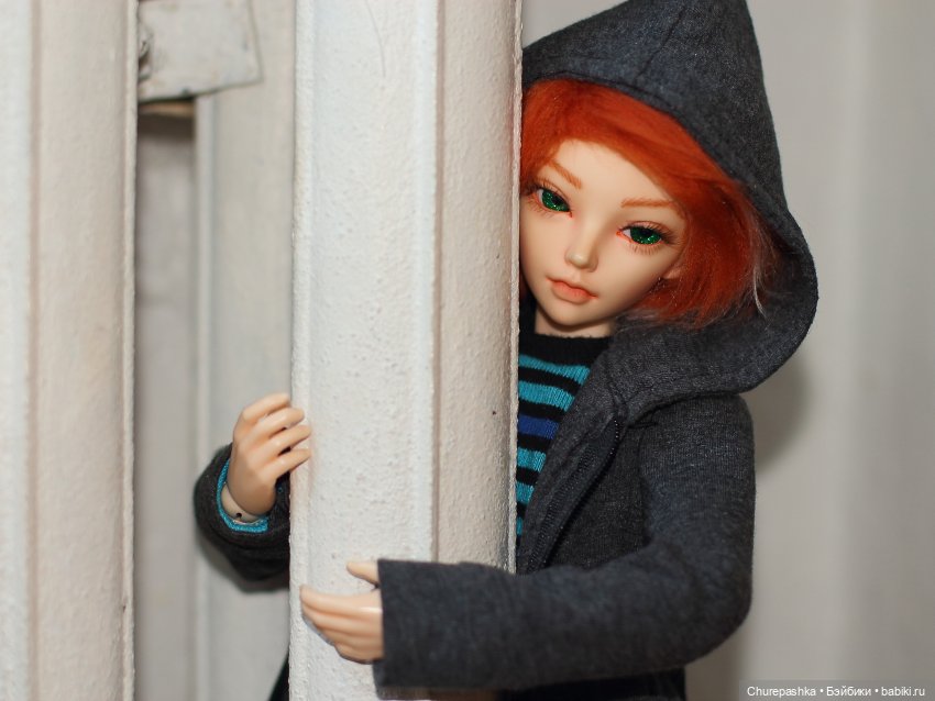 С ума сошла? Сама раздевайся