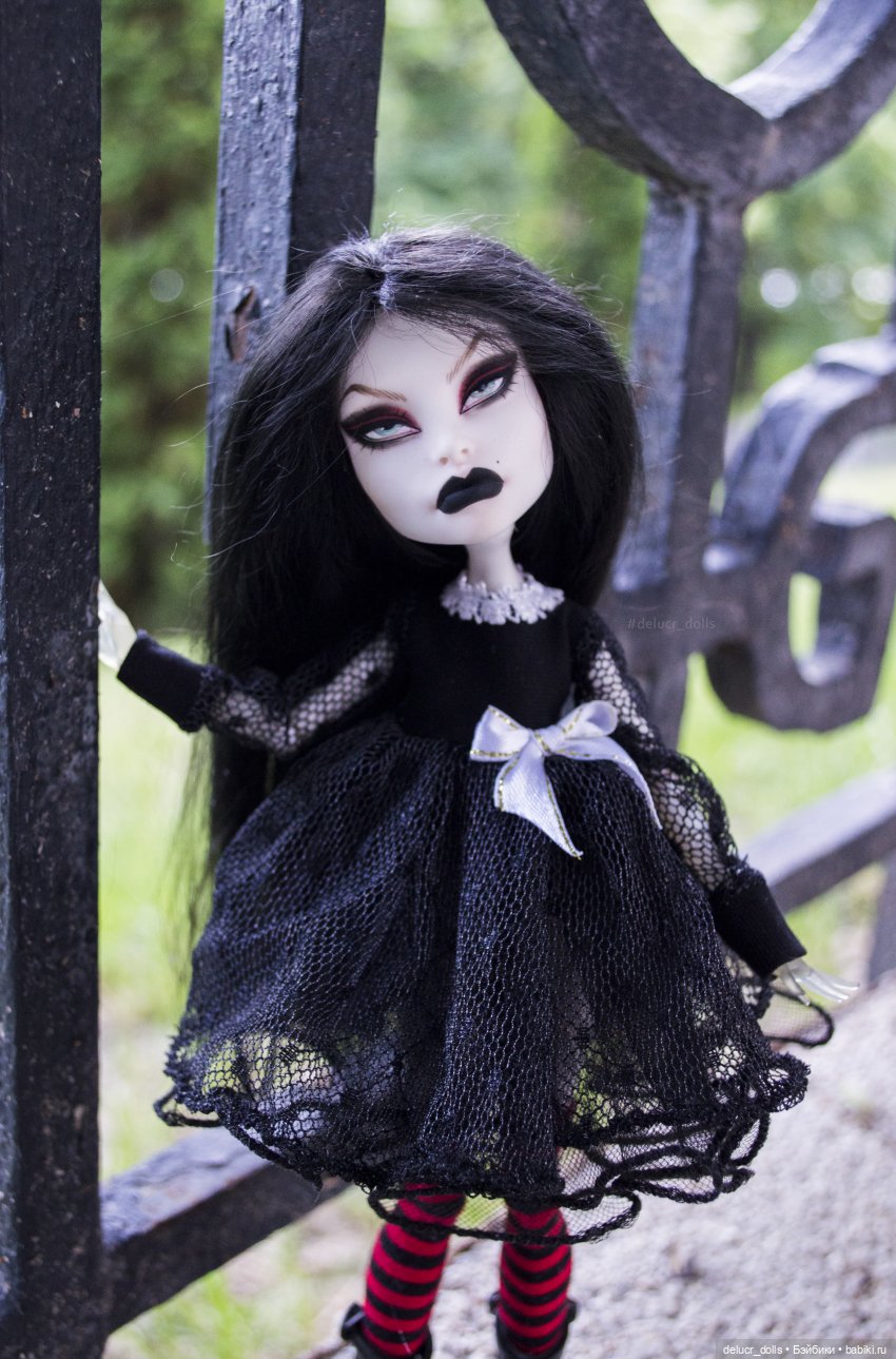 Королевишна ♛ Маргарет — ООАК Monster High и Ever After High: репейнт (фото 2)