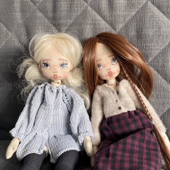 Две девочки