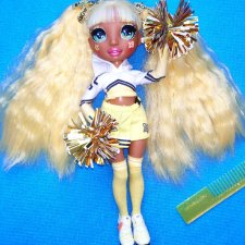 Неожиданная новенькая куколка Rainbow High