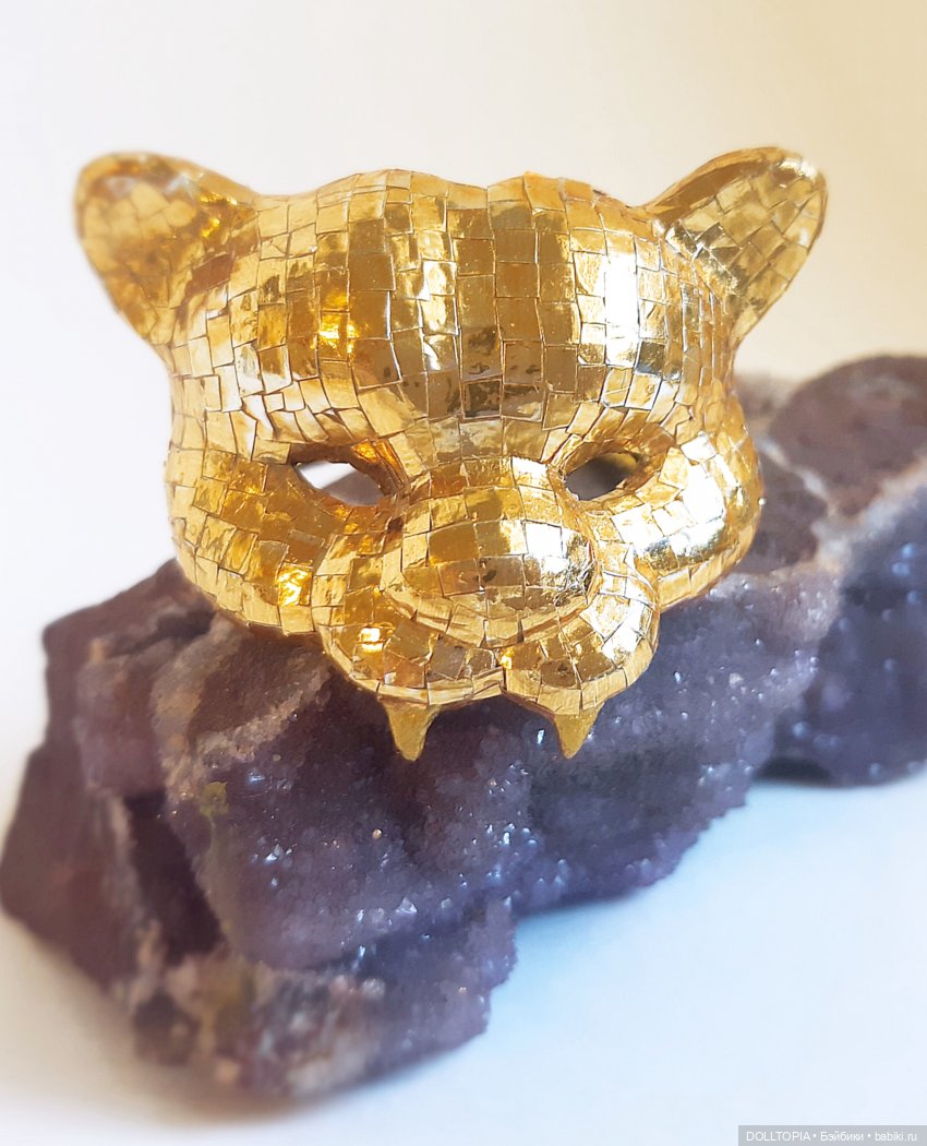 Маска из сериала &amp;quot;Игра в кальмара&amp;quot; для кукол 1/6