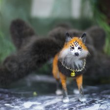 Лиса Кицунэ в смешанной технике  подвижная