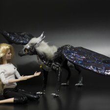 Дракон для Барби в смешанной технике, подвижный