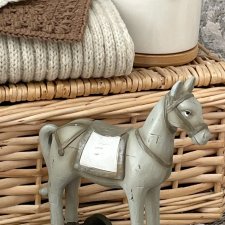 Винтажная лошадка на колесиках.