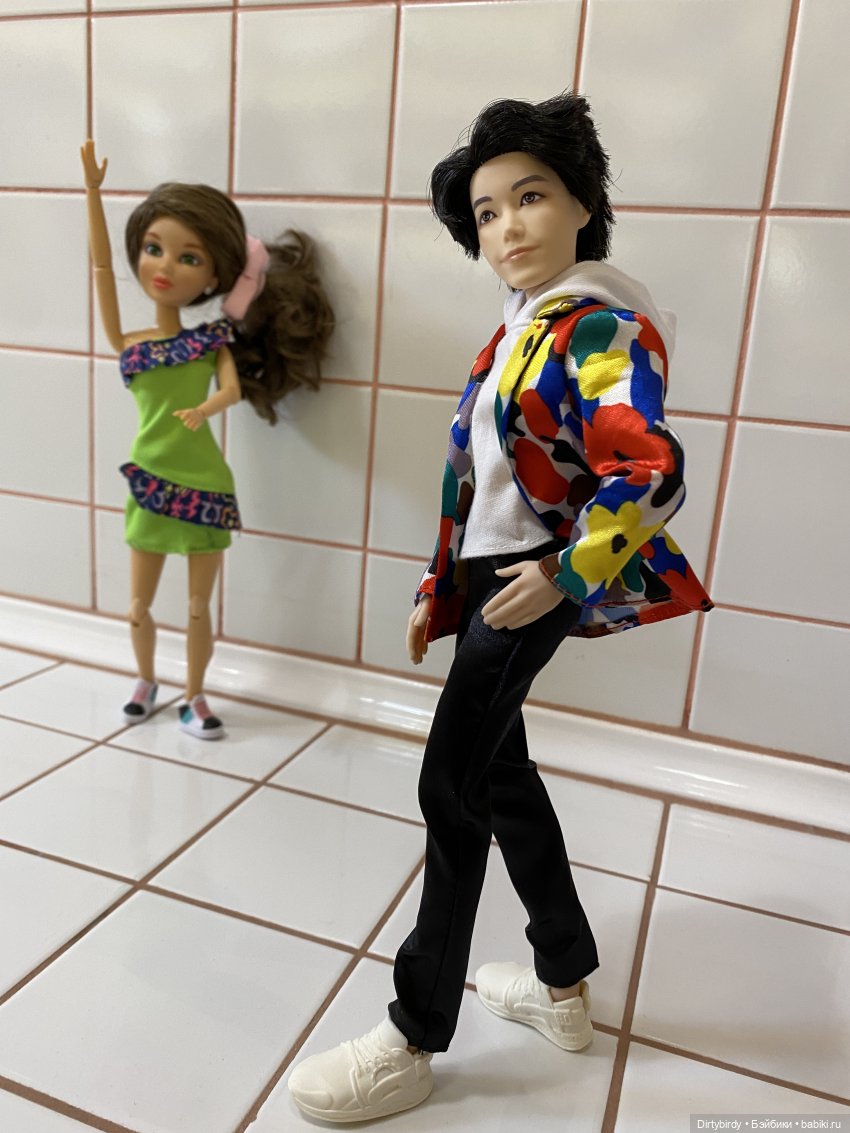 Лив и Джей Хоуп на дискотеке 90-х (фото 5)