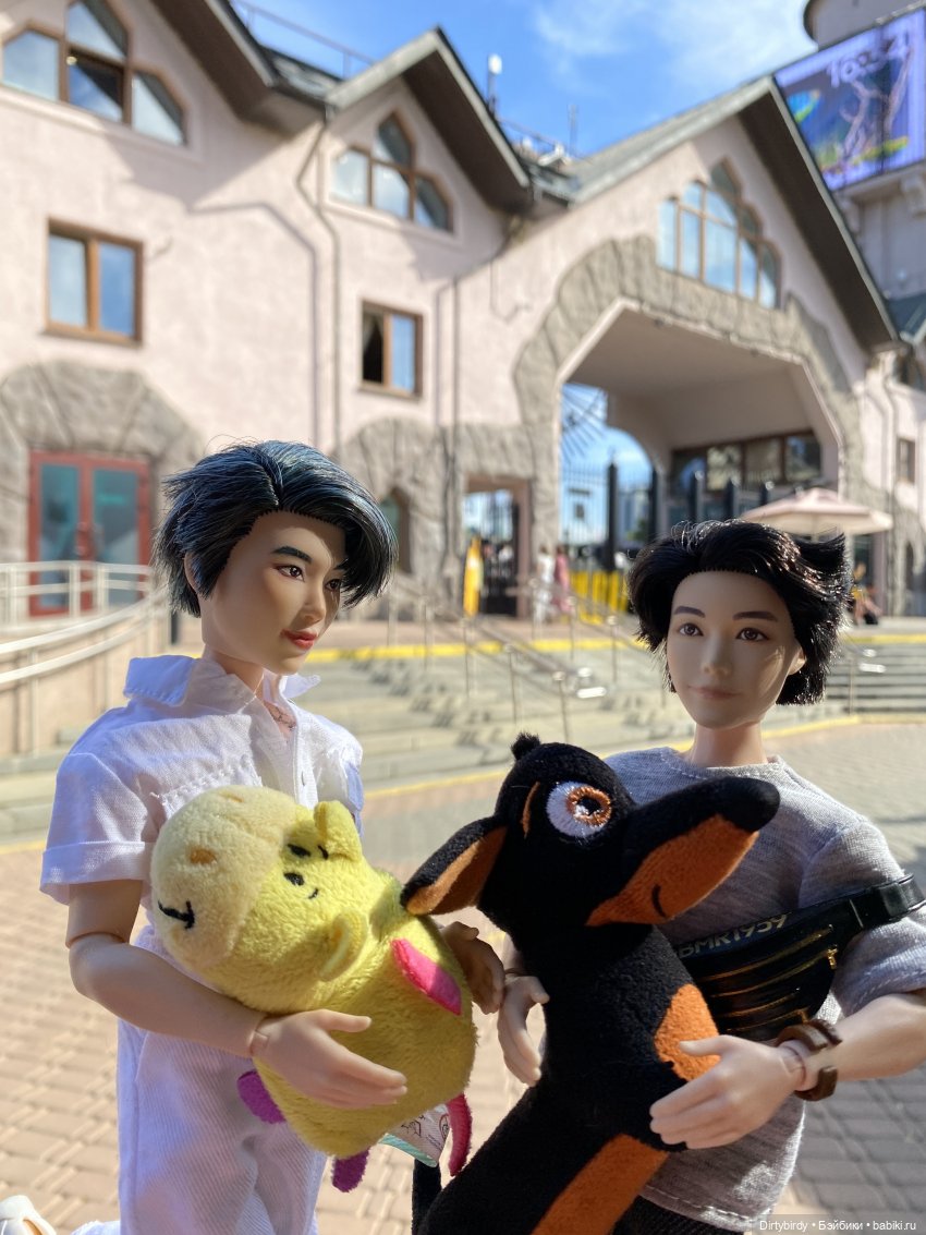 В зоопарке или азиатские львы на прогулке | Бэйбики В зоопарке или азиатские львы на прогулке