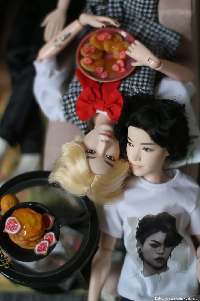 Токшоу " Комната для четверых ребят". Эпизод 2. Деньги/слава/любовь