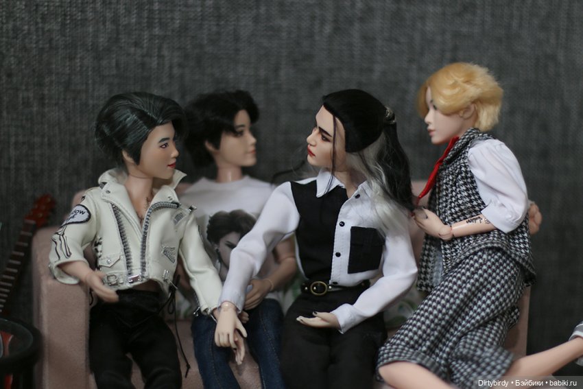 Токшоу " Комната для четверых ребят". Эпизод 2. Деньги/слава/любовь