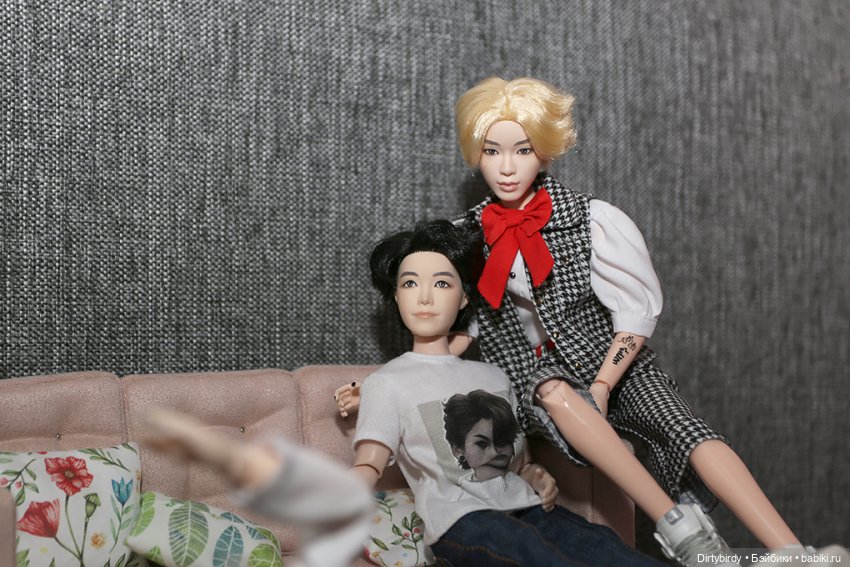 Токшоу " Комната для четверых ребят". Эпизод 2. Деньги/слава/любовь