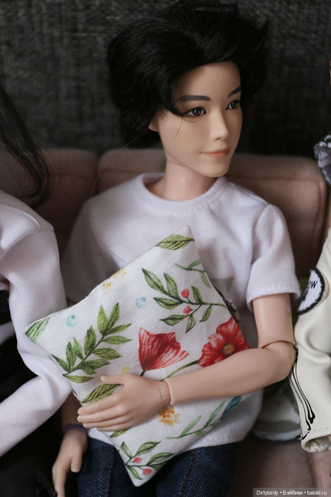 Токшоу " Комната для четверых ребят". Эпизод 2. Деньги/слава/любовь