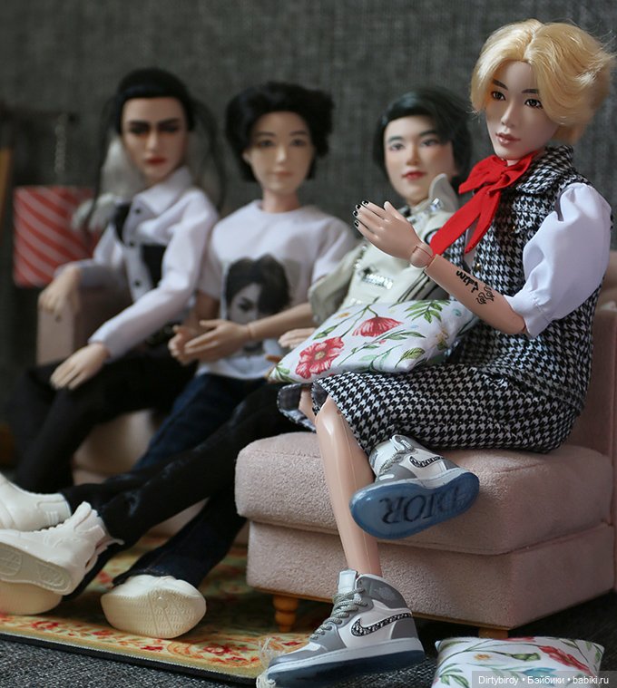 Токшоу " Комната для четверых ребят". Эпизод 2. Деньги/слава/любовь