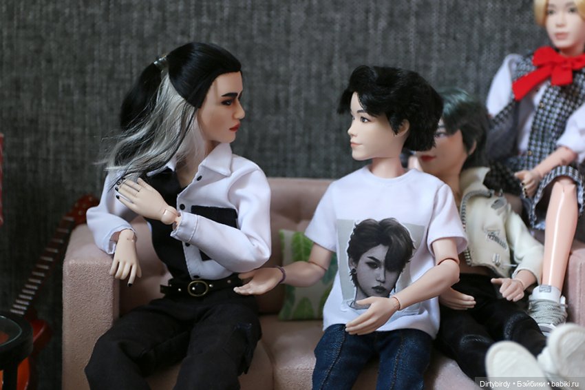 Токшоу " Комната для четверых ребят". Эпизод 2. Деньги/слава/любовь