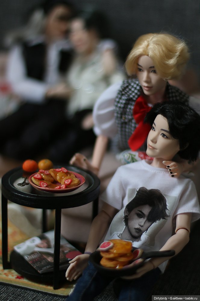 Токшоу " Комната для четверых ребят". Эпизод 2. Деньги/слава/любовь