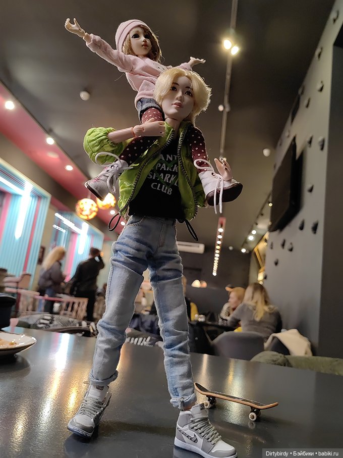 Чтобы сестра Феликса Обитсу не умела кататься на скейте?! Харука x Феликс Обитсу (фото 8)