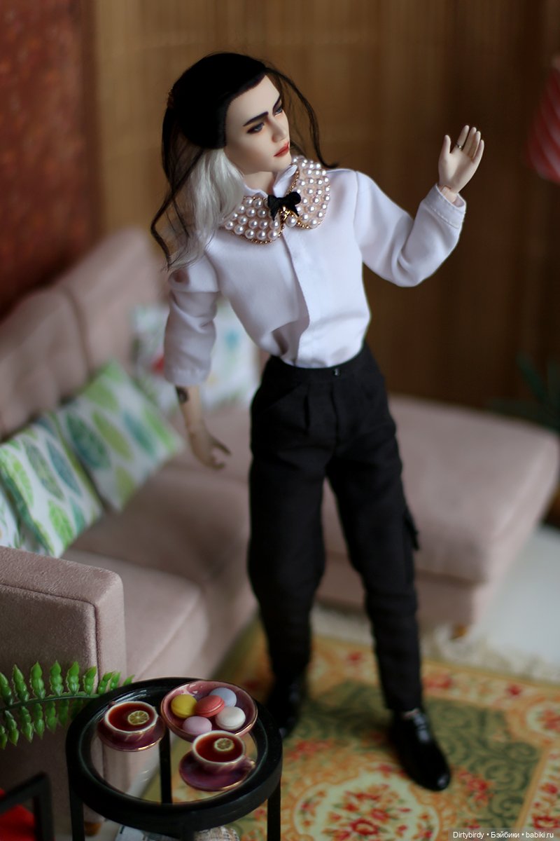 Королевский подарок. Распаковываем и примеряем у всех на глазах (фото 9)