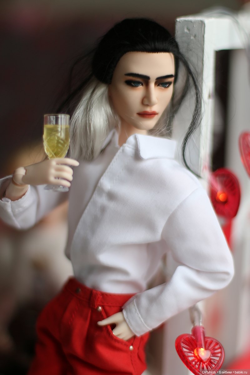 Мы только туда и обратно или звездные гости на свадьбе профессора