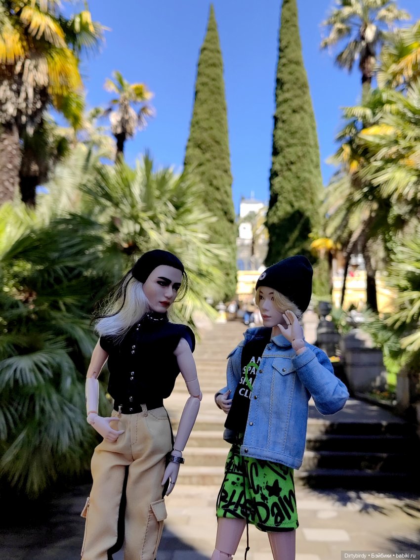 Два кипариса. Или придурки в Сочинском дендрарии (фото 3)