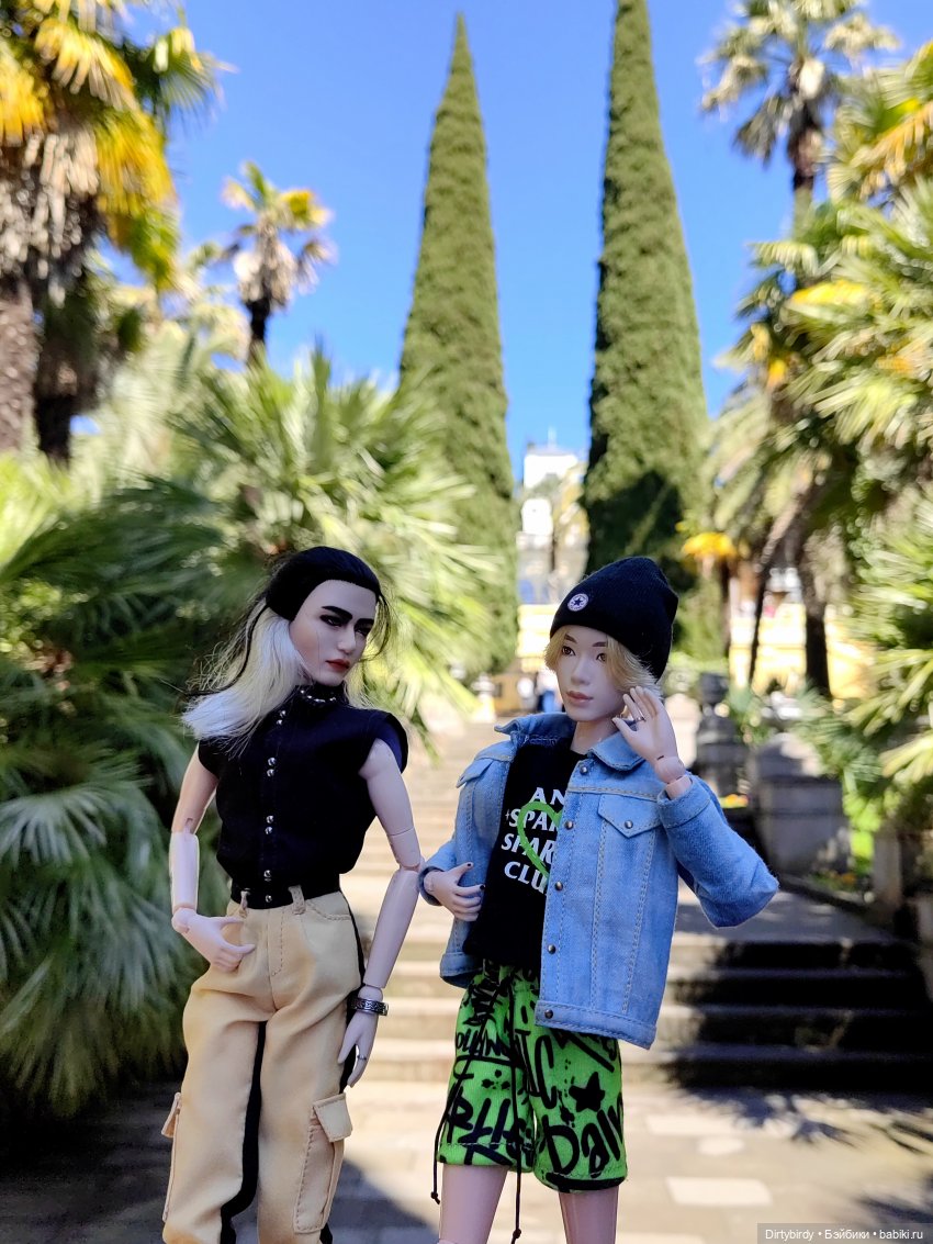 Два кипариса. Или придурки в Сочинском дендрарии (фото 2)