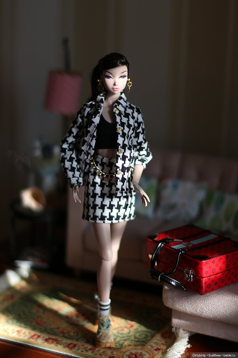 Я тебе не куколка! Путаница в общаге (фото 5)