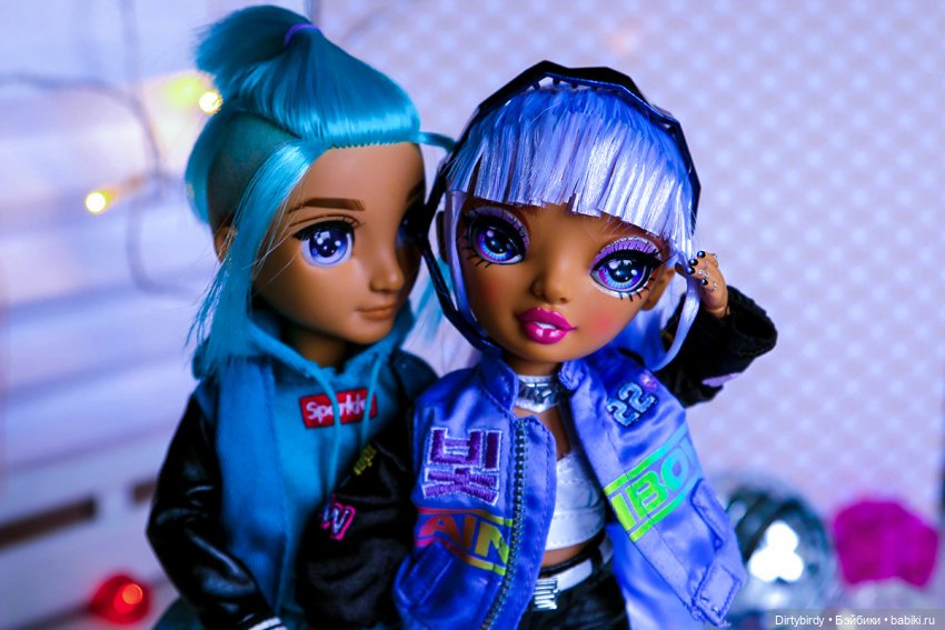 С чего начинается дружба Rainbow High