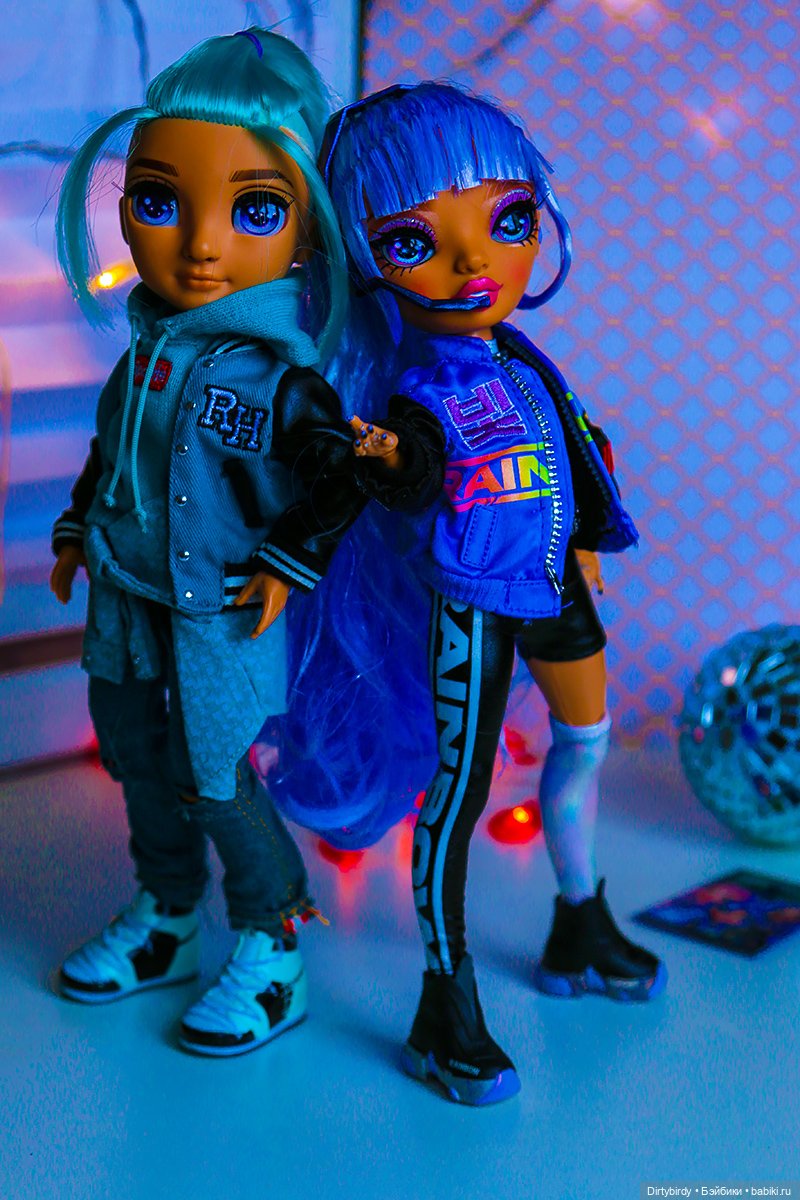 С чего начинается дружба Rainbow High