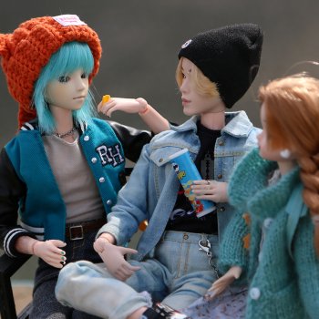 Кому чипсиков?