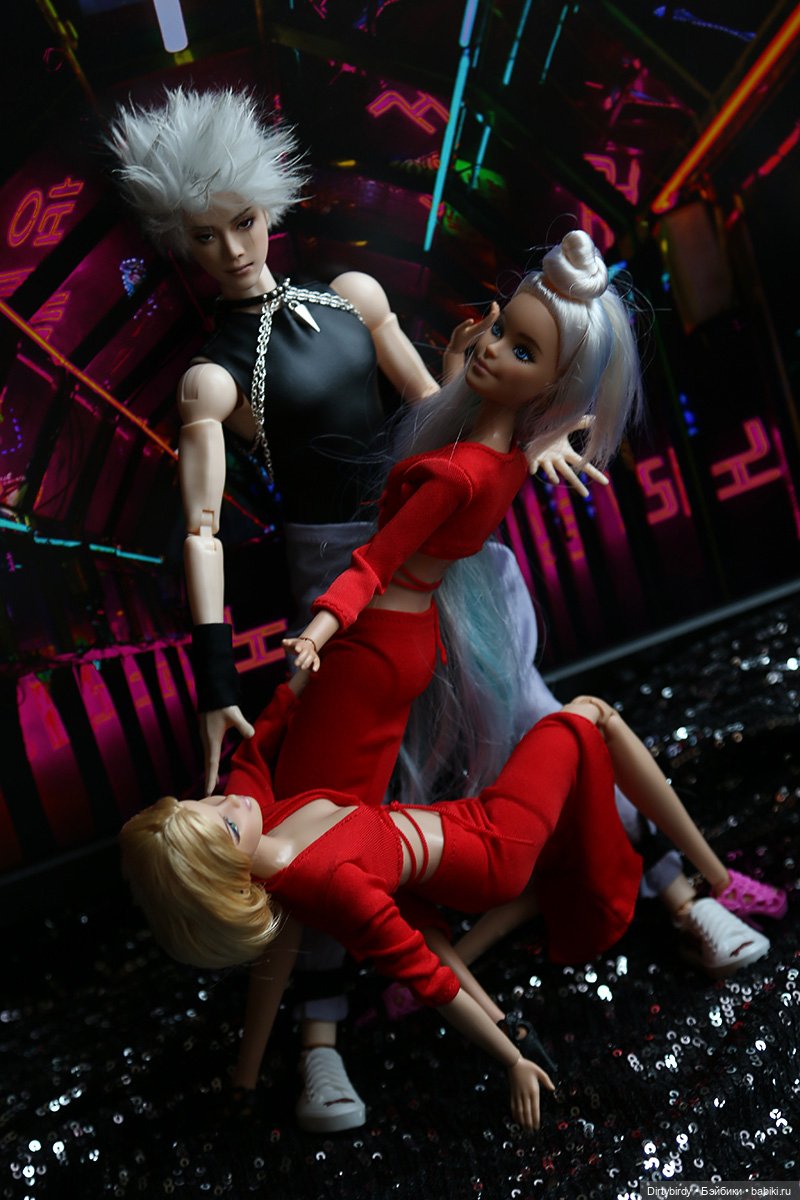 Участник музыкального фестиваля Team KAShi с песней "Blow"