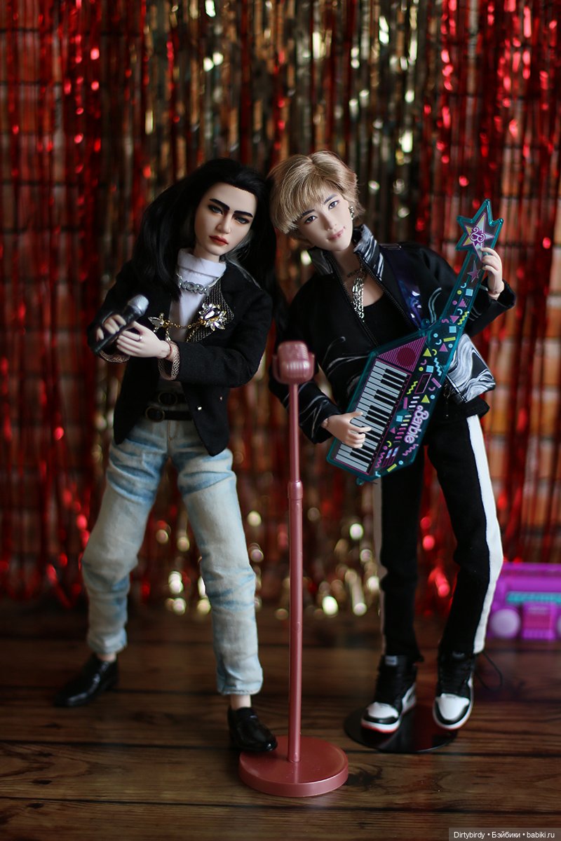 Дискотека 80-х или музыкальный подарок тётушкам от придурков