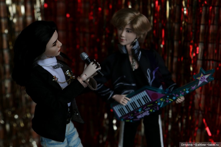 Дискотека 80-х или музыкальный подарок тётушкам от придурков