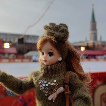 А из нашего окна площадь Красная видна