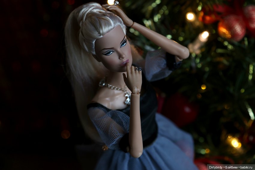 Да кто поверит, что этот адвокат ЕЙ родственник или Слухи на Новогоднем балу