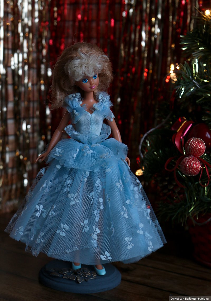 Играем в Новогодний бал 30 лет спустя