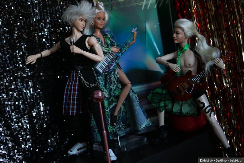 Team KAShi на открытии фестиваля DollCi