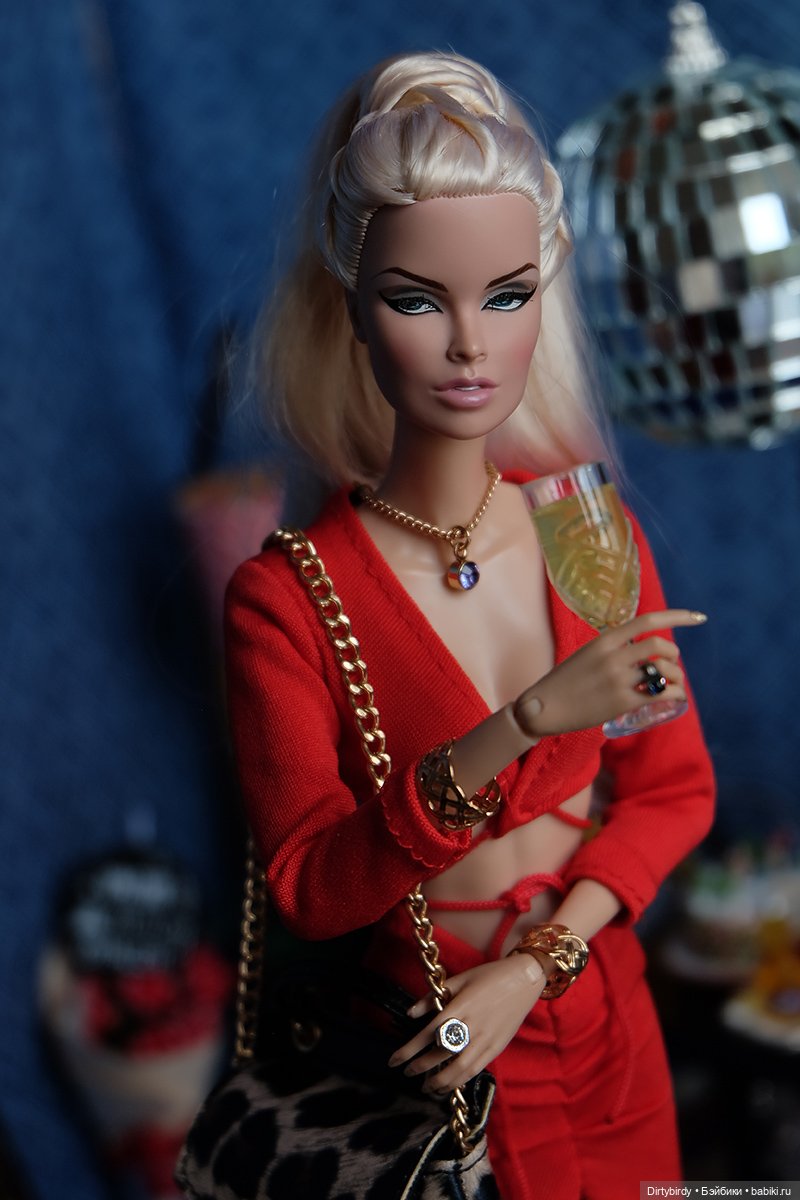 А вы скинулись на ДР нашему тренеру (фото 4)