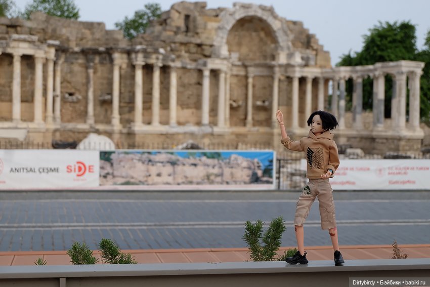 И потом, на развалинах часовни (фото 3)