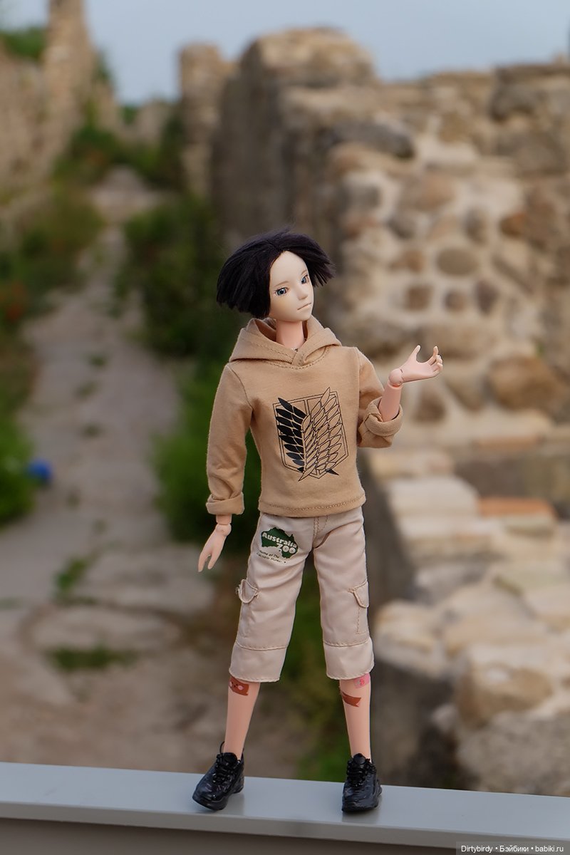 И потом, на развалинах часовни