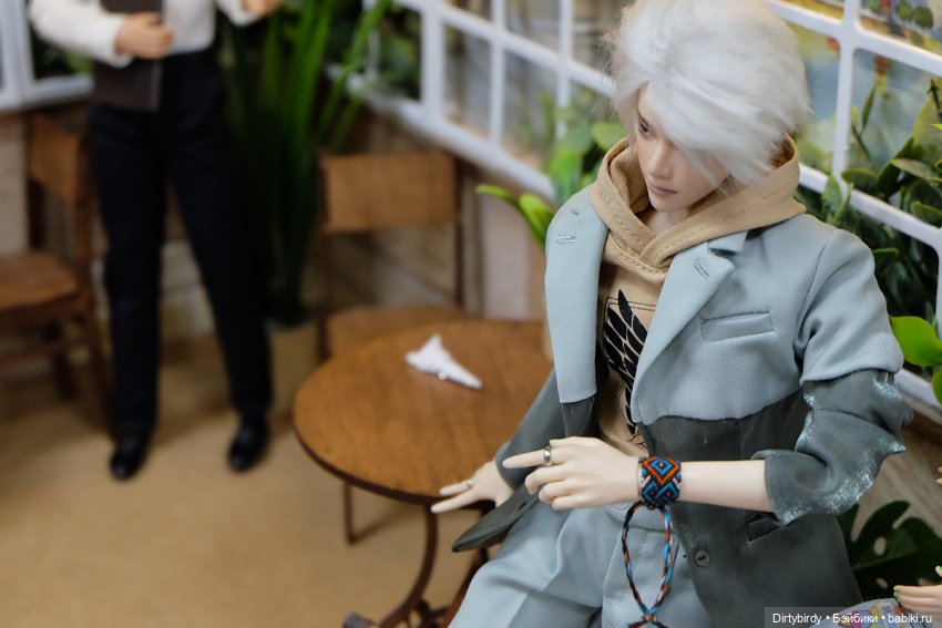 Чем занимаются наши куклы пока мы ходим по Доллскар (фото 8)