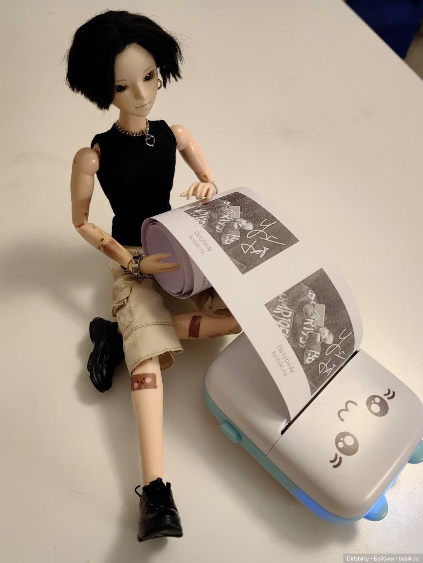 Чем занимаются наши куклы пока мы ходим по Доллскар