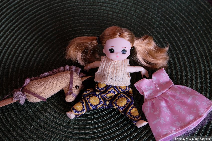 Ликка, Мари и Мими разбирают подарки с Доллскара (фото 7)