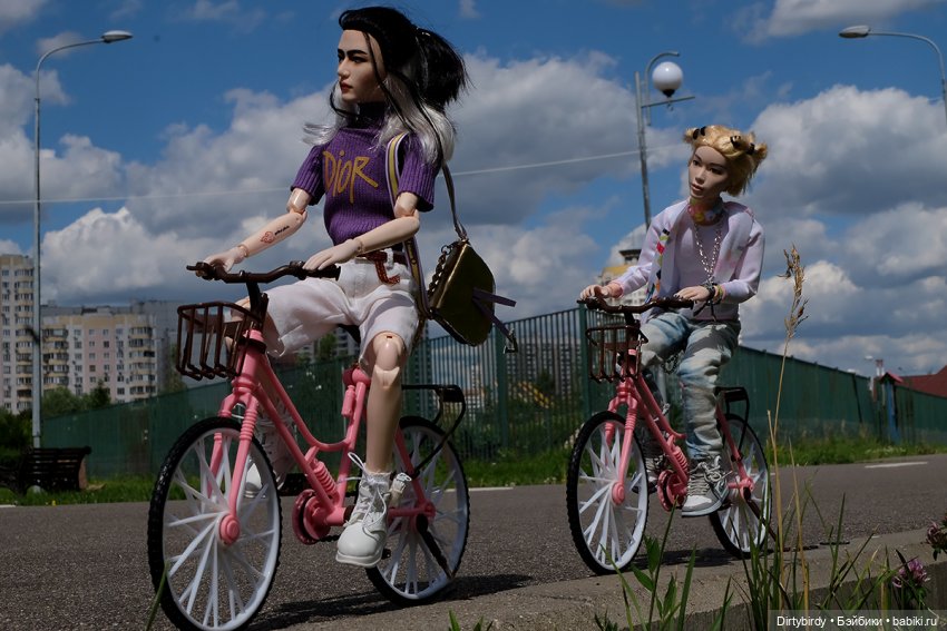 Колеса крутятся, колеса вертятся