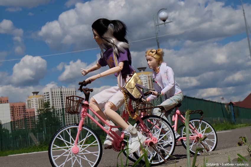 Колеса крутятся, колеса вертятся