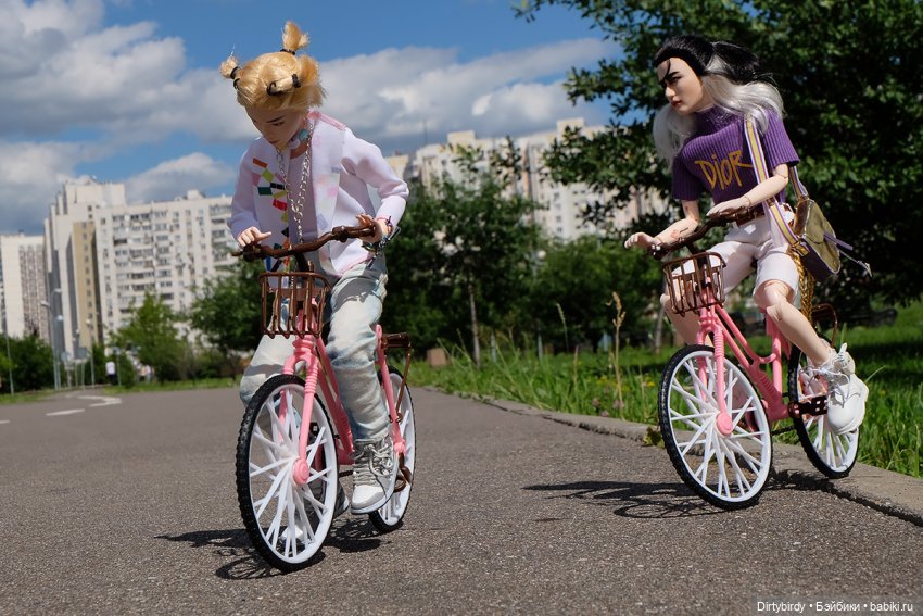 Колеса крутятся, колеса вертятся