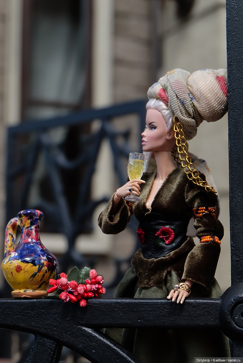 От королевы герцогине приглашенье на... Ландсхут '24