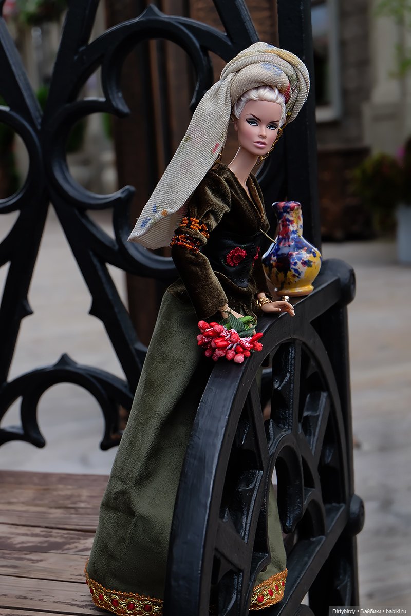 От королевы герцогине приглашенье на... Ландсхут '24