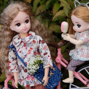 Девочки-припевочки и их велосипед