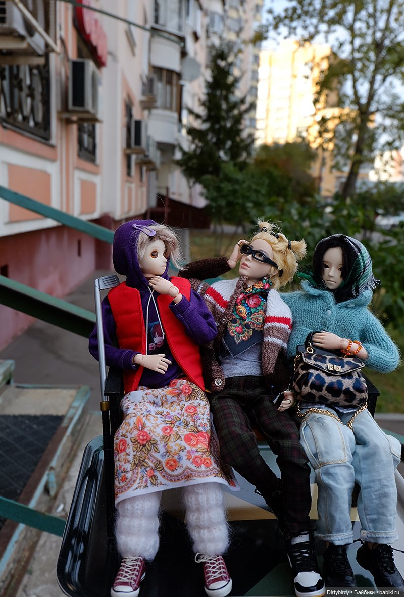 У подъезда — Куклы и тела Obitsu (Обитсу): 1/6 (фото 8)