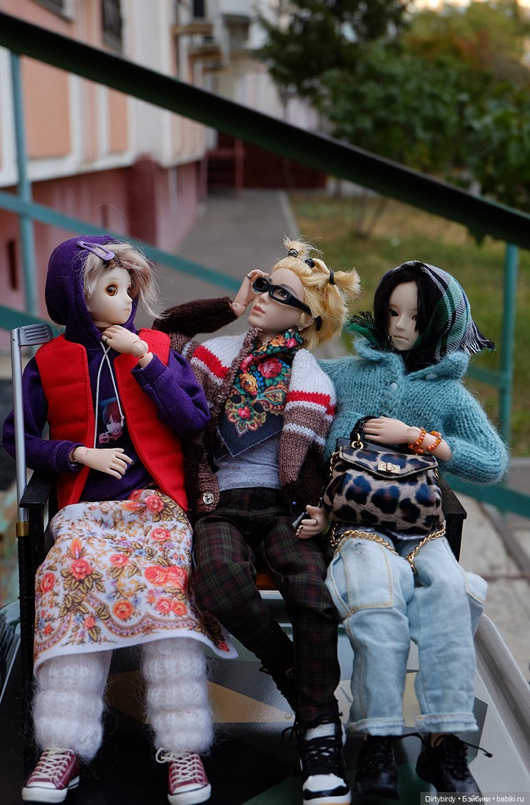 У подъезда — Куклы и тела Obitsu (Обитсу): 1/6 (фото 9)