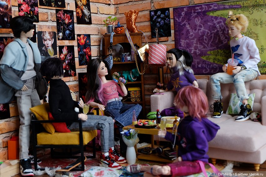 Мы к вам по обмену. Часть 3. Однажды в общаге